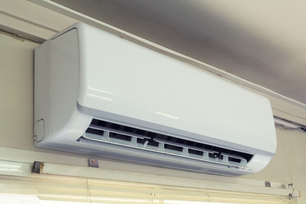 Ductless mini split AC system